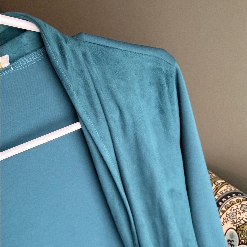 Elegant Teal Women's Sweater - Picture 6 of 7